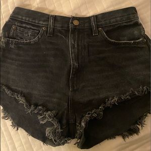 BDG JEAN BLACK SHORTS